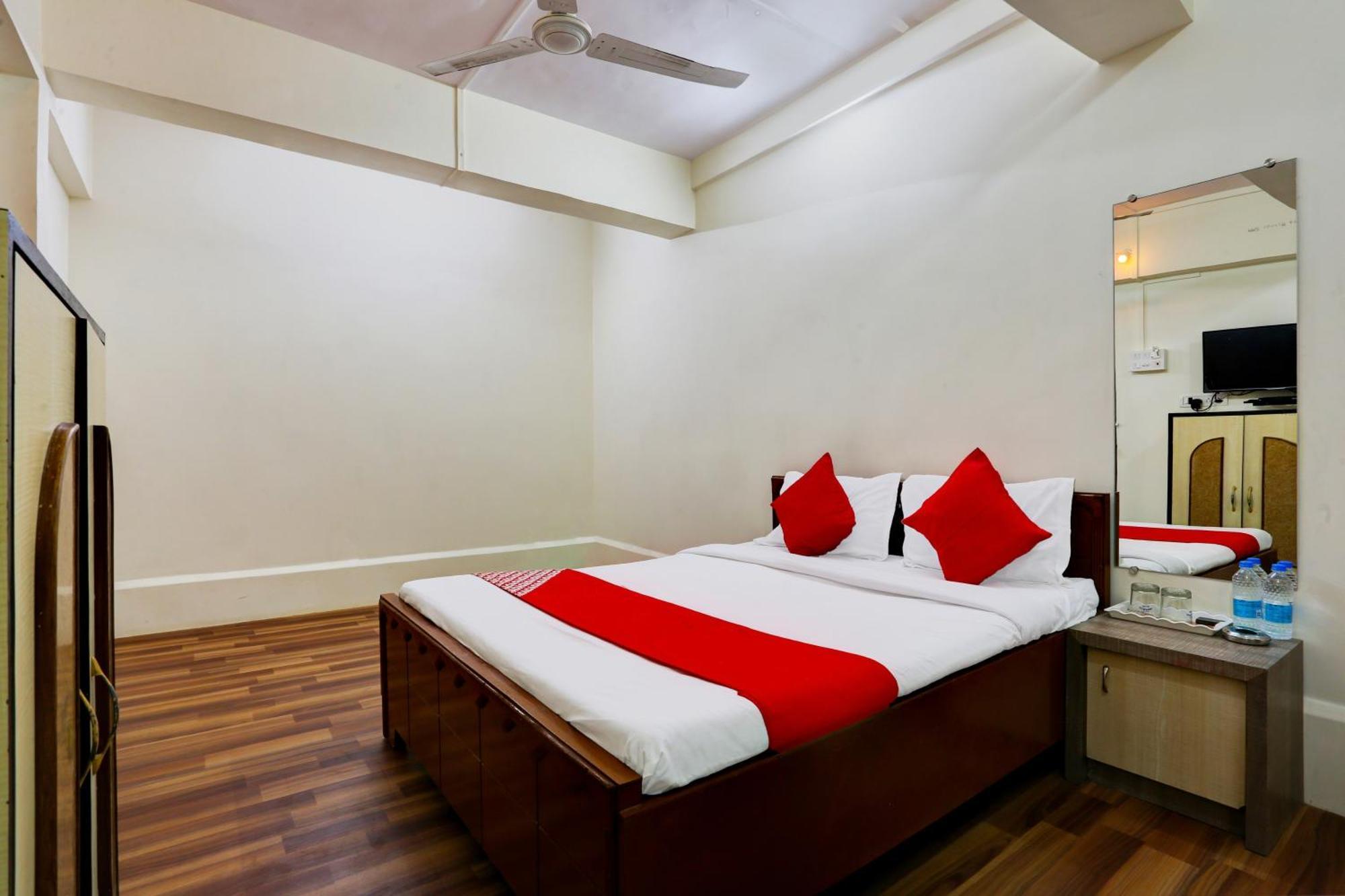 Hotel O Classic Mumbai Exterior foto